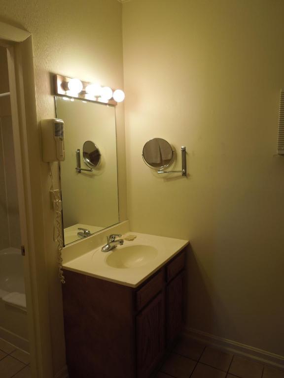 Wildwood Inn Florence Δωμάτιο φωτογραφία